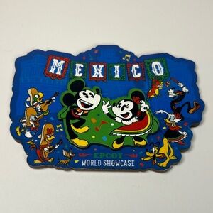 Disney Mickey & Minnie Mouse and Friends Epcot Mexico Magnet
